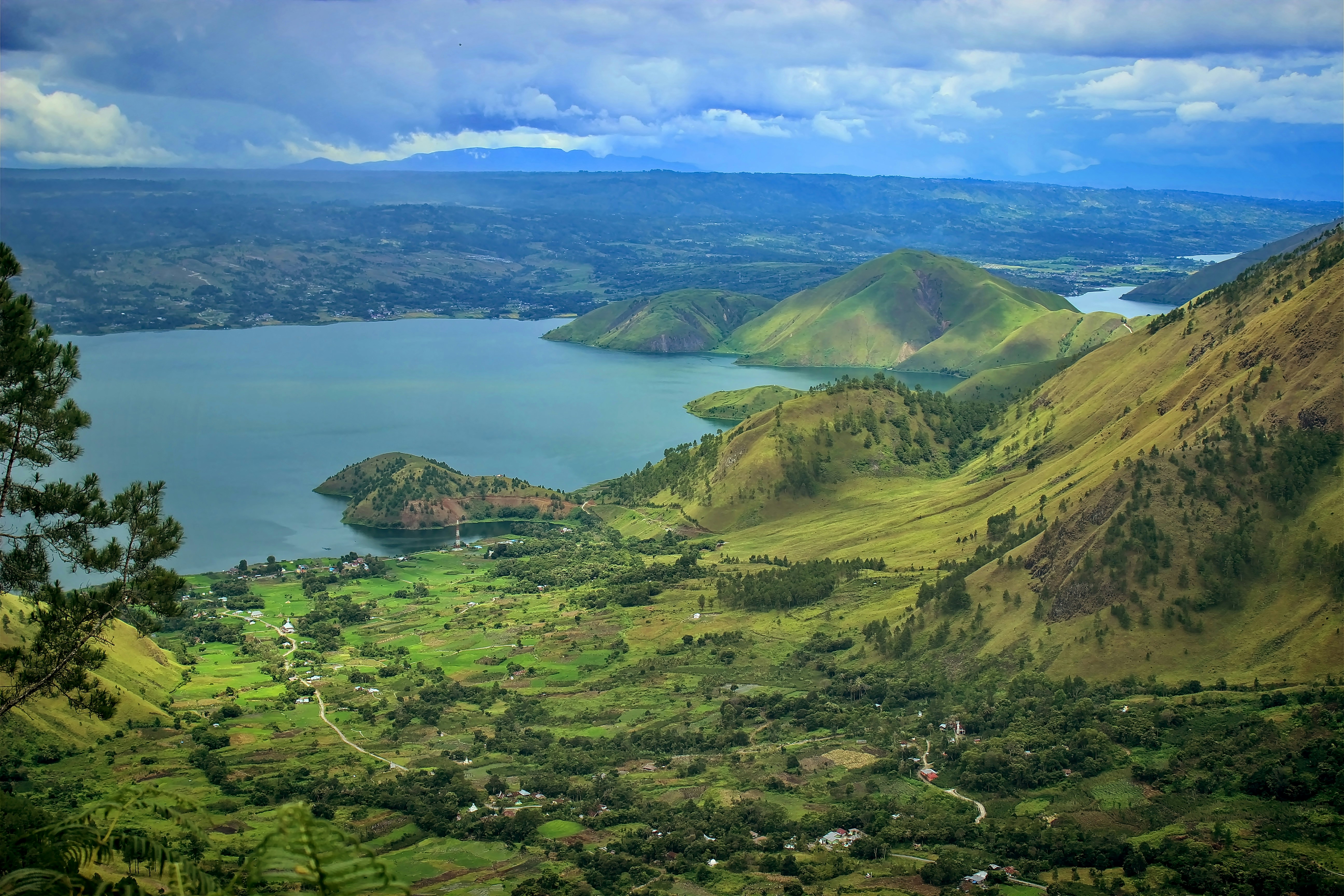 Bukan Sekadar Danau Toba: 9 Destinasi di Pulau Samosir yang Bikin Traveler Tak Mau Pulang!
